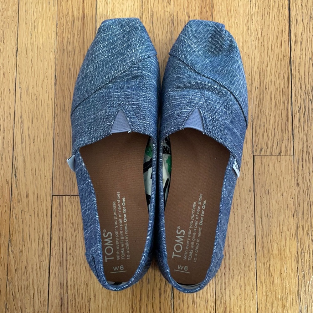 Toms Classic Chambray Slip Ons